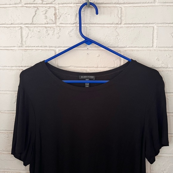 NWOT Eileen Fisher Black Lightweight Viscose Jersey Short Sleeve Tee Size M - Picture 4 of 5